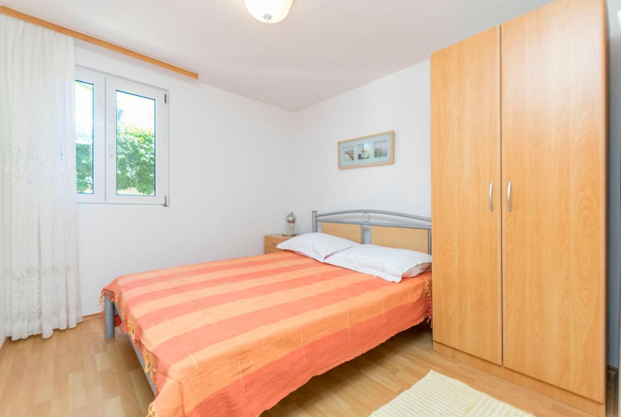 Apartments Ljubomir Рогозница Екстериор снимка