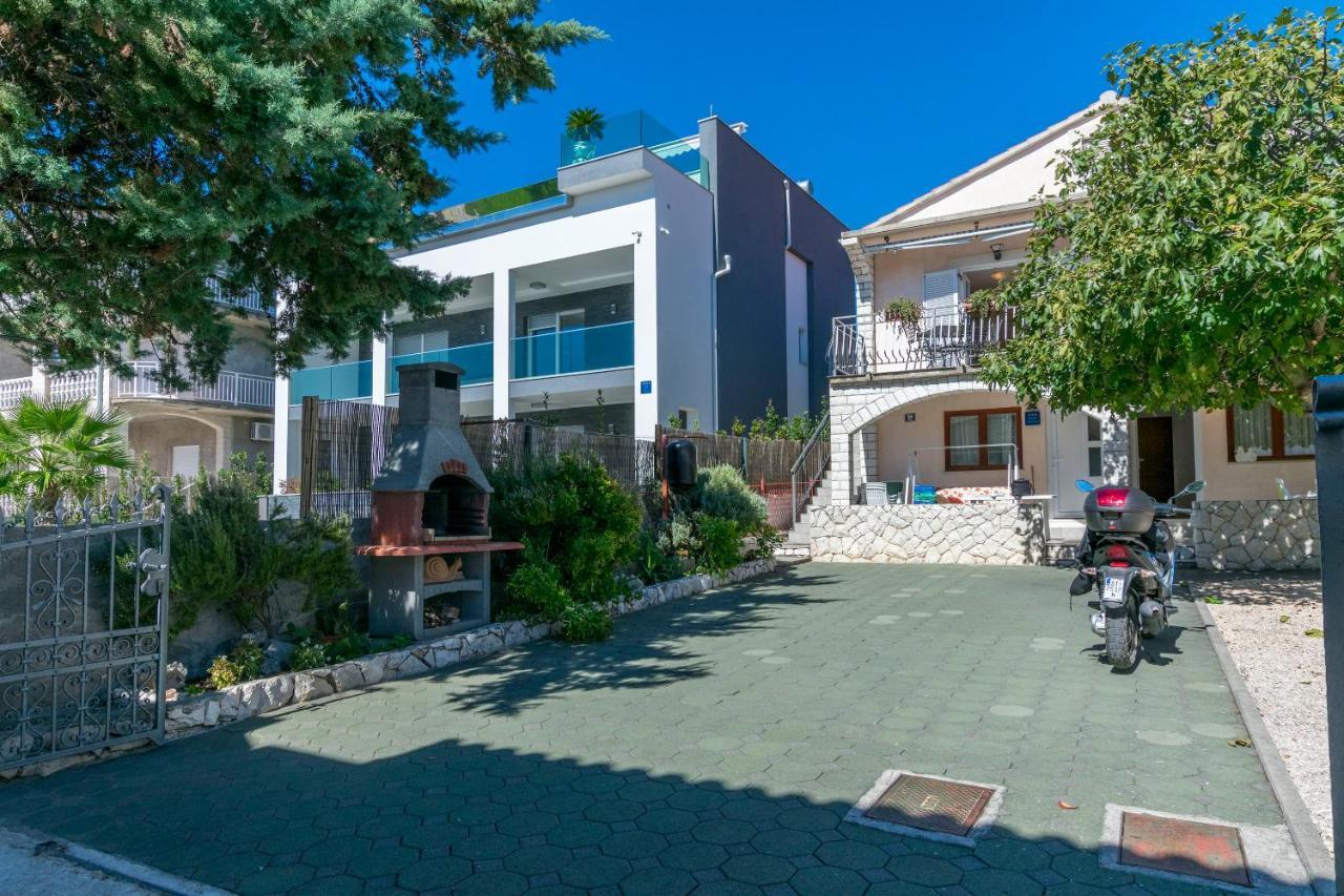 Apartments Ljubomir Рогозница Екстериор снимка