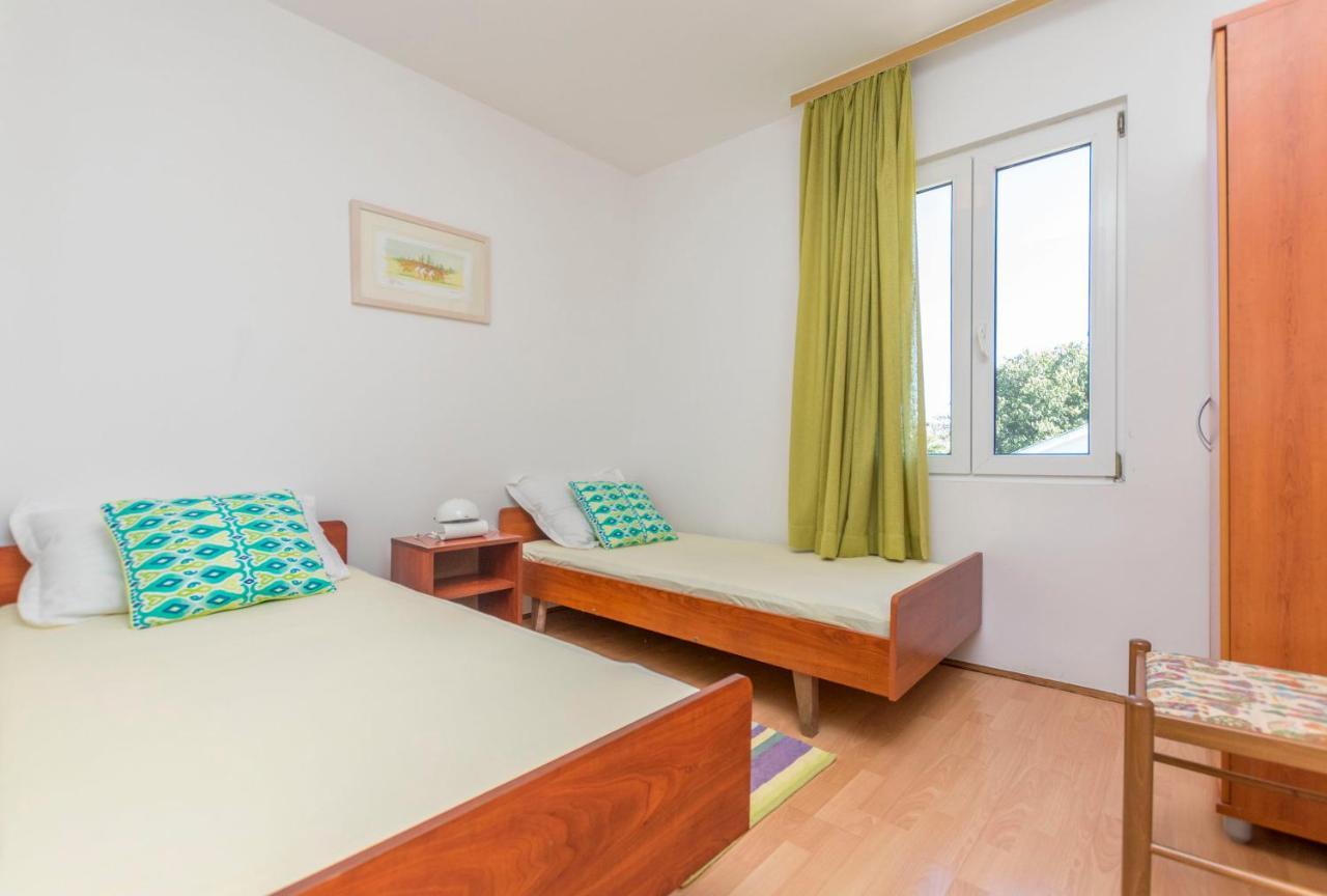 Apartments Ljubomir Рогозница Екстериор снимка