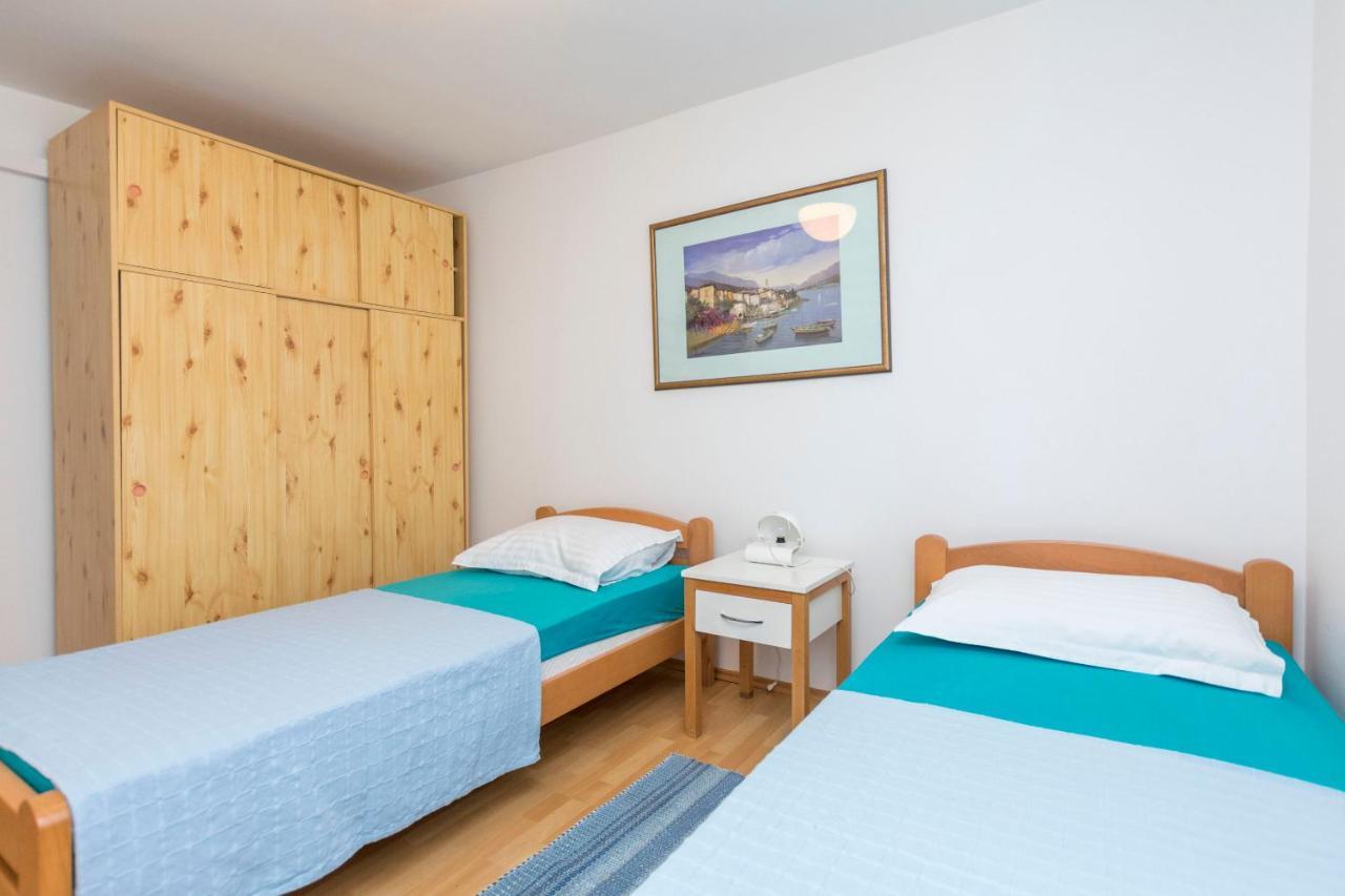 Apartments Ljubomir Рогозница Екстериор снимка